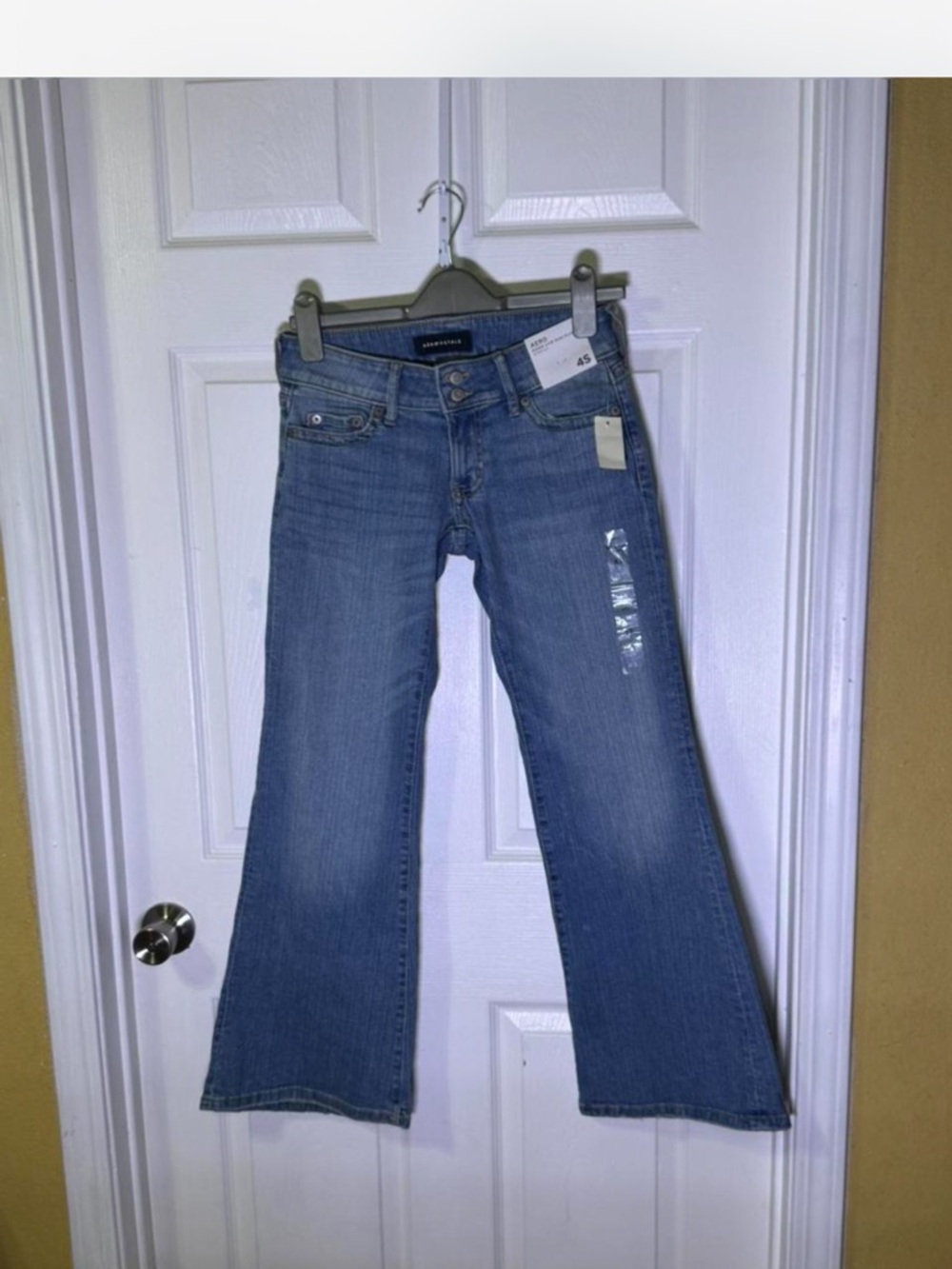 Aeropostale Women’s Light Blue Flare Jeans - Picture 2 of 8